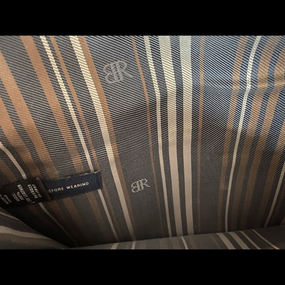 Banana Republic Clutch - Picture 7 of 12